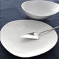 Plat blanc asymétrique en porcelaine 30x32cm