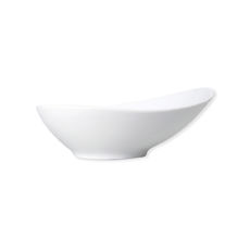 Assiette creuse blanche asymétrique en porcelaine 20cm Assiette creuse blanche asymétrique en porcelaine 20cm